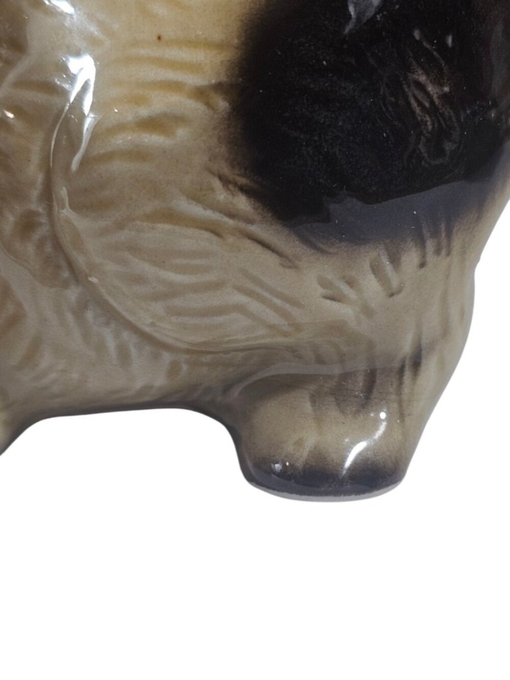 Anheuser-Busc Beige and Tan Brown Cat with Blue Eyes Crouched Cat Figurine - Picture 9 of 11